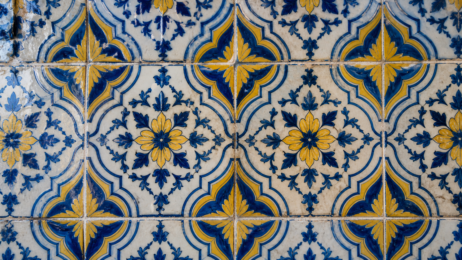 Exploring Rua Portugal: The Complete Walking Guide to São Luís’s Iconic Azulejo Street 2 Intricate geometric and floral blue and white Portuguese azulejos on a historic building facade in São Luís