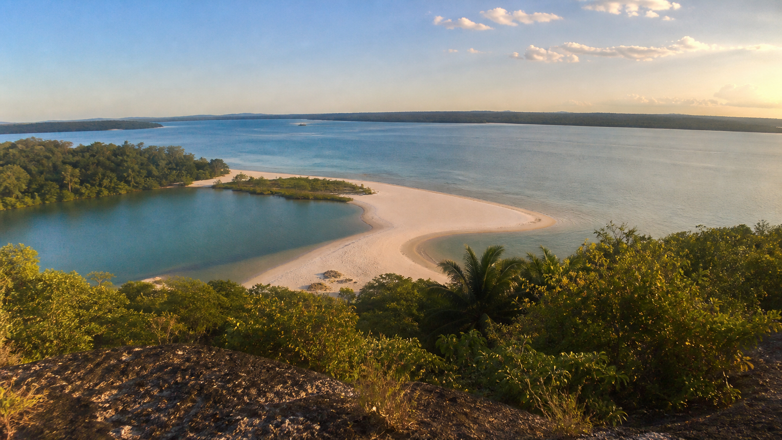 Elevated panoramic view from the summit of Serra da Piraoca overlooking Ilha do Amor and Rio Tapajós