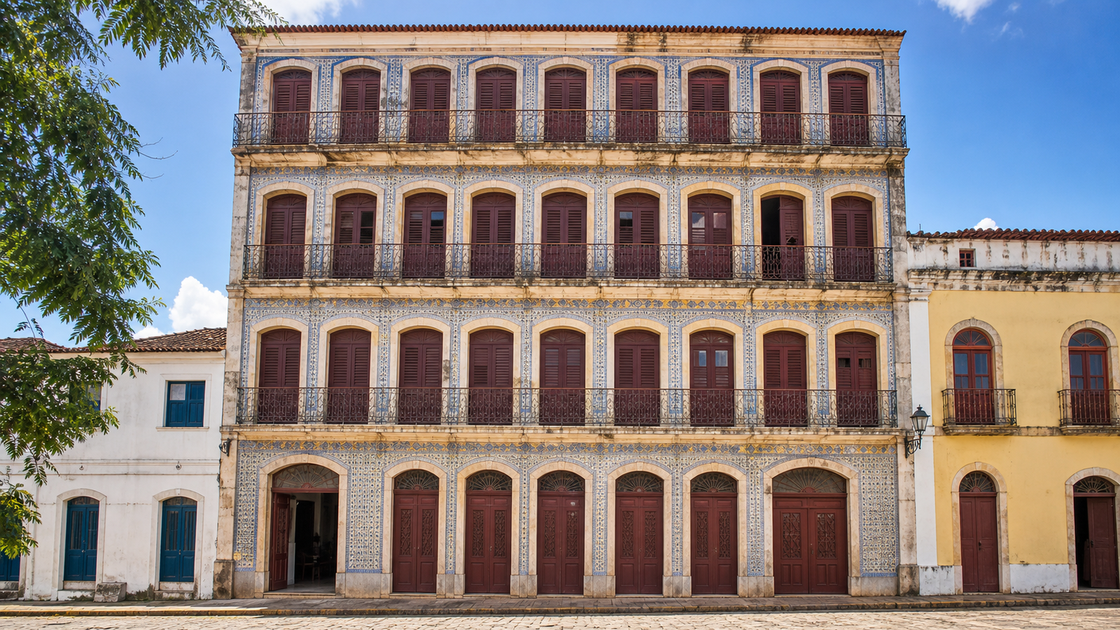 Exploring Rua Portugal: The Complete Walking Guide to São Luís’s Iconic Azulejo Street 3 Four-story colonial townhouse facade of Museu Casa de Nhozinho on Rua Portugal in São Luís