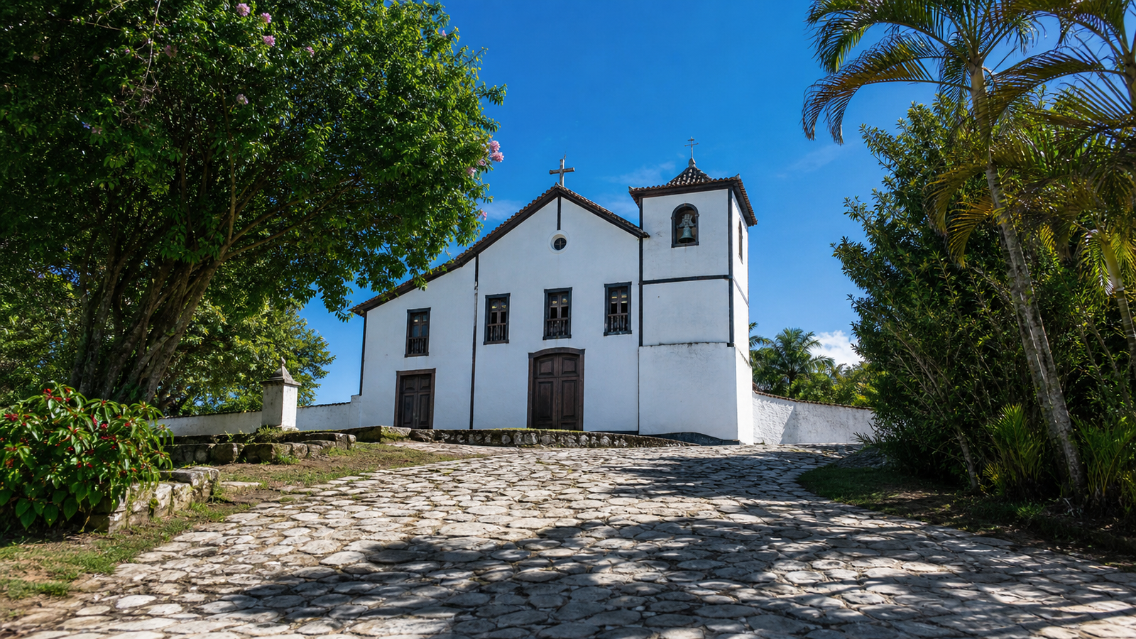Igreja de Nosso Senhor do Bonfim atop the cobblestone hill in Pirenópolis, Goiás
