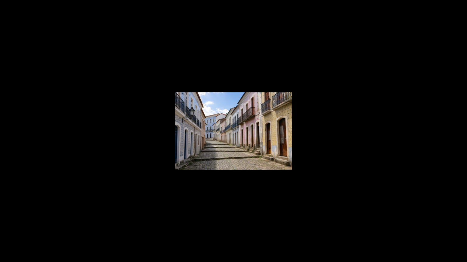 Stepped cobblestone slope of Rua do Giz lined with colorful historic sobrados in São Luís, Maranhão.